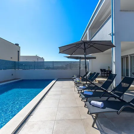 Βίλα Ema And Ana Πούλα