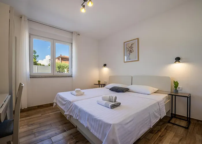 Ema And Ana Βίλα *