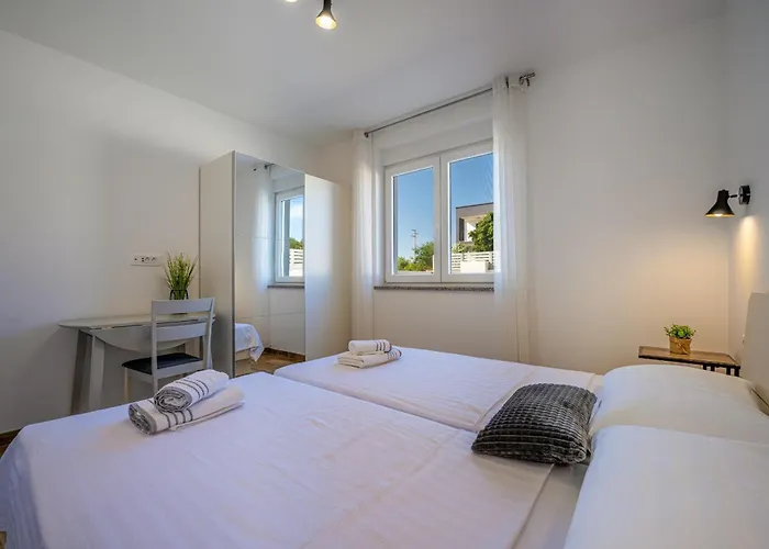 Βίλα Ema And Ana Πούλα