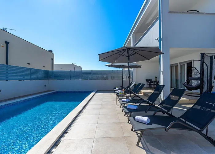 빌라 Ema And Ana 풀라